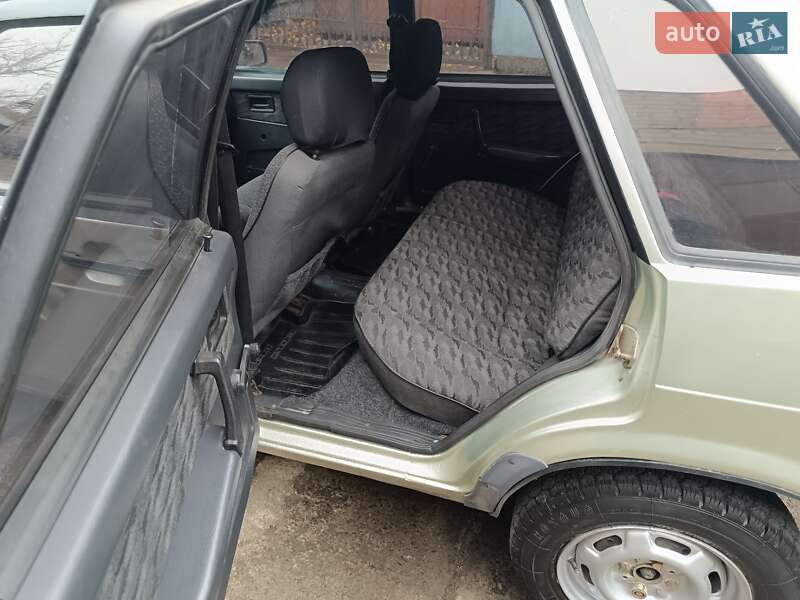 Седан ВАЗ / Lada 21099 2001 в Остроге фото 32 Седан ВАЗ / Lada 21099 2001 в Остроге