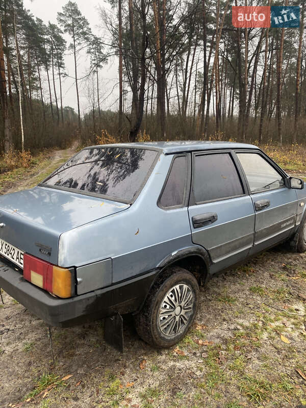 Седан ВАЗ / Lada 21099 1994 в Полонном