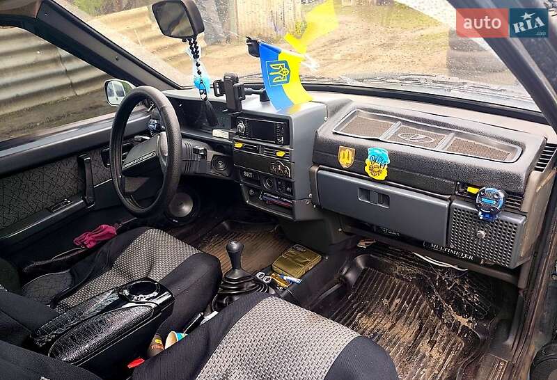 Седан ВАЗ / Lada 21099 2001 в Чугуеве фото 3 Седан ВАЗ / Lada 21099 2001 в Чугуеве