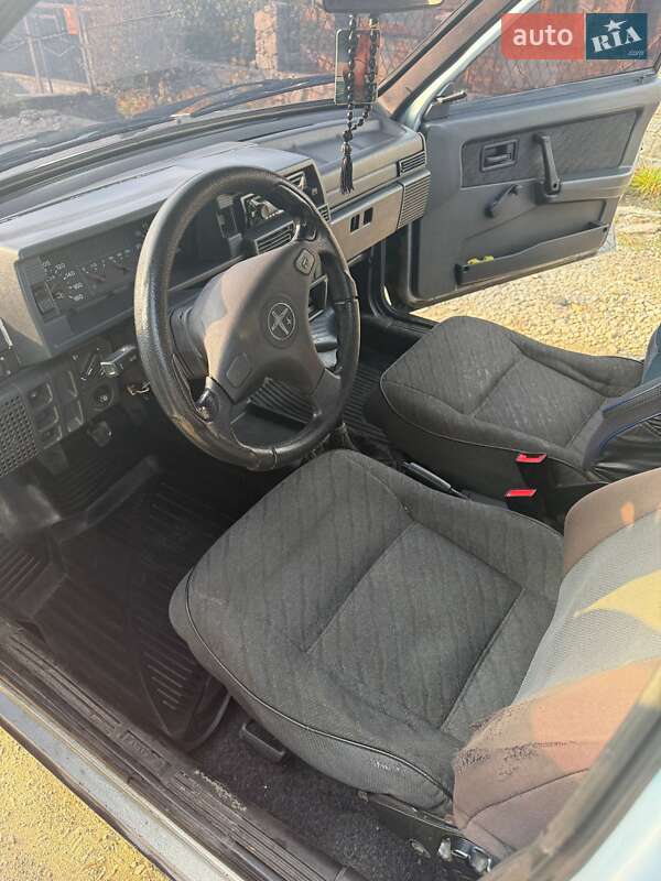 Седан ВАЗ / Lada 21099 2004 в Марганце фото 14 Седан ВАЗ / Lada 21099 2004 в Марганце