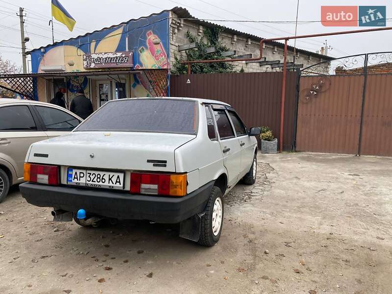 Седан ВАЗ / Lada 21099 2001 в Запорожье