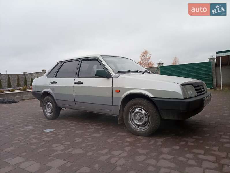 Седан ВАЗ / Lada 21099 2004 в Тернополе фото 3 Седан ВАЗ / Lada 21099 2004 в Тернополе