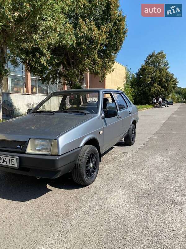 Седан ВАЗ / Lada 21099 2008 в Львове