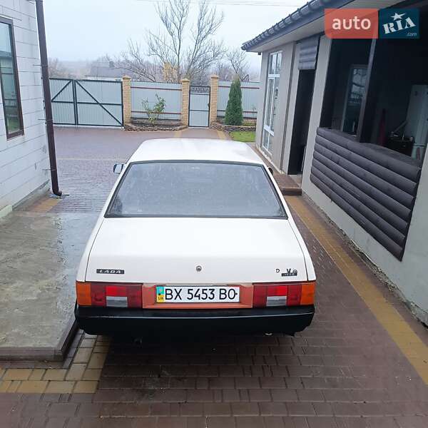Седан ВАЗ / Lada 21099 1992 в Хмельницком
