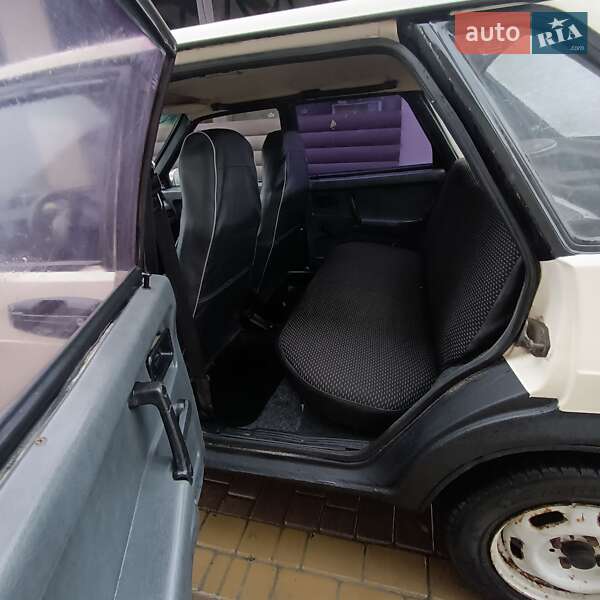 Седан ВАЗ / Lada 21099 1992 в Хмельницком