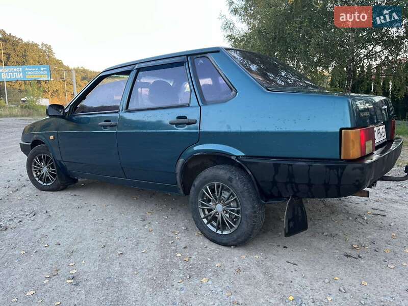 Седан ВАЗ / Lada 21099 2001 в Львове
