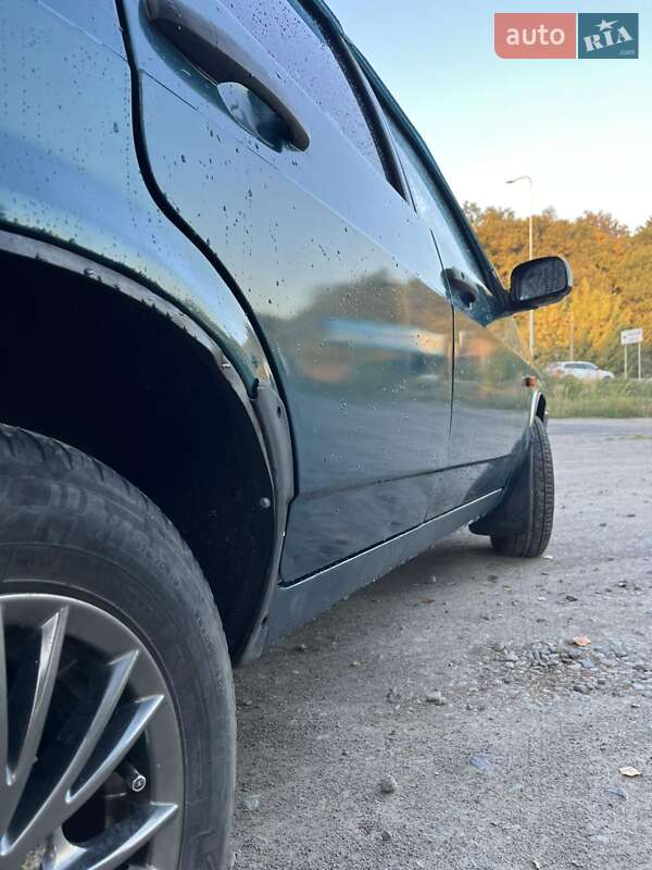 Седан ВАЗ / Lada 21099 2001 в Львове