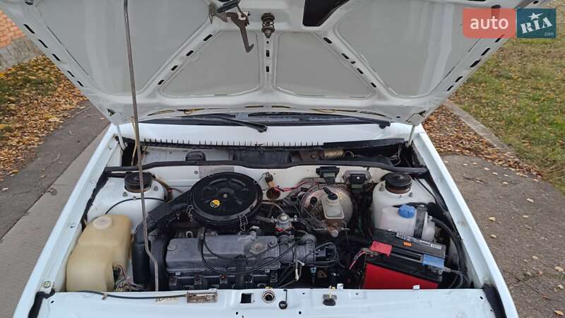 Седан ВАЗ / Lada 21099 2003 в Очакове фото 27 Седан ВАЗ / Lada 21099 2003 в Очакове