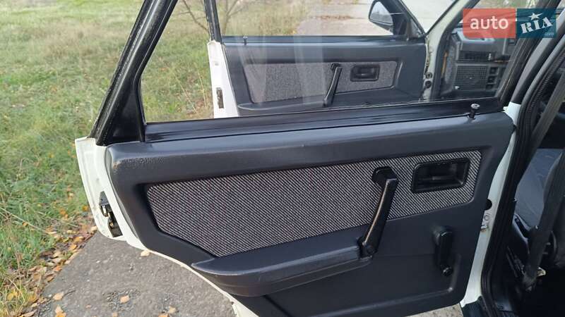 Седан ВАЗ / Lada 21099 2003 в Очакове фото 28 Седан ВАЗ / Lada 21099 2003 в Очакове
