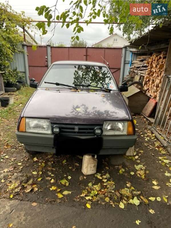 Седан ВАЗ / Lada 21099 2000 в Глухове