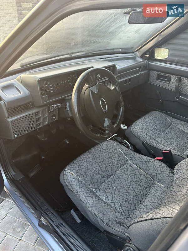 Седан ВАЗ / Lada 21099 2006 в Николаеве