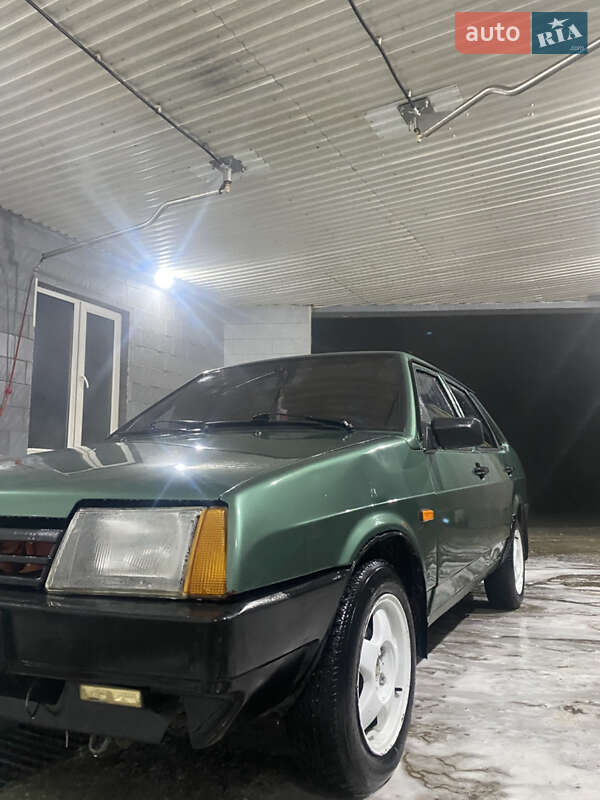 Седан ВАЗ / Lada 21099 2001 в Каменец-Подольском