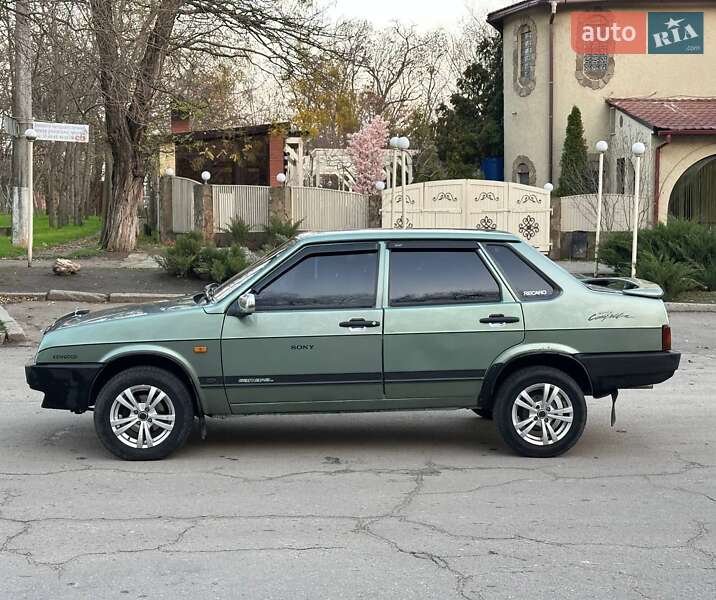 Седан ВАЗ / Lada 21099 2006 в Николаеве