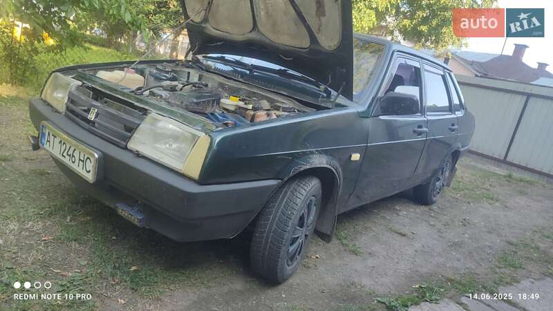 Седан ВАЗ / Lada 21099 2002 в Івано-Франківську