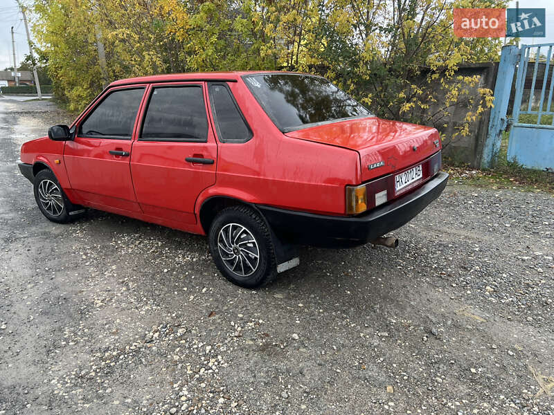Седан ВАЗ / Lada 21099 1993 в Дунаївцях