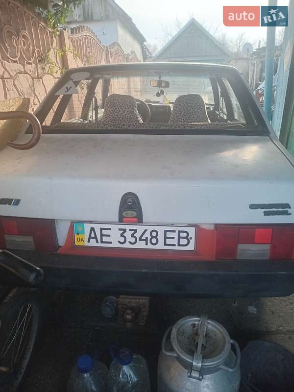 Седан ВАЗ / Lada 21099 1999 в Днепре