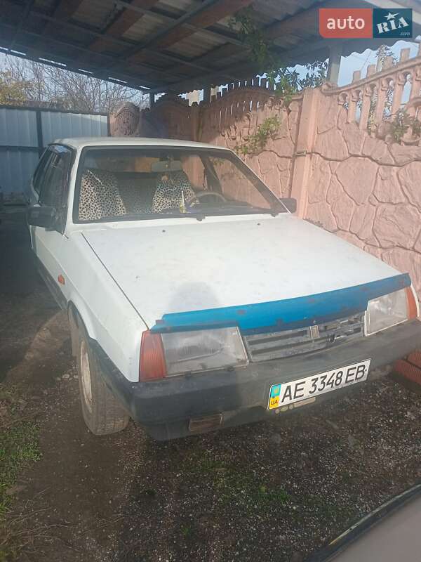 Седан ВАЗ / Lada 21099 1999 в Днепре