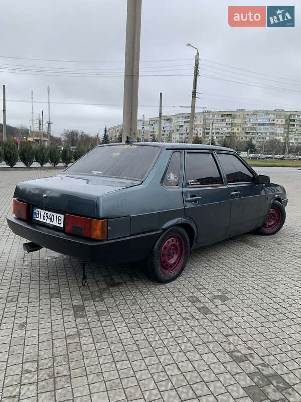 Седан ВАЗ / Lada 21099 2005 в Карлівці