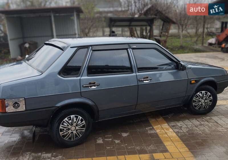 Седан ВАЗ / Lada 21099 2011 в Турбовом