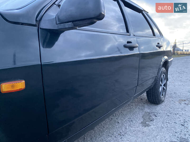 Седан ВАЗ / Lada 21099 2005 в Мирополі