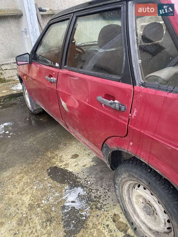 Седан ВАЗ / Lada 21099 1993 в Вараше