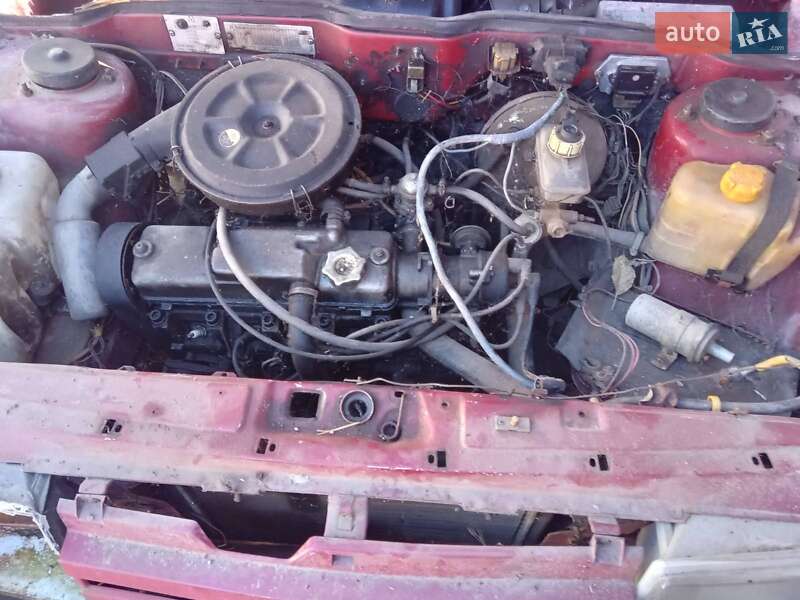 Седан ВАЗ / Lada 21099 1995 в Чернівцях