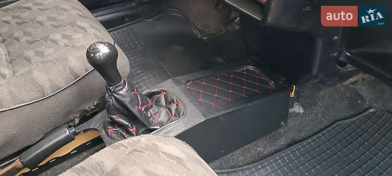 Седан ВАЗ / Lada 21099 2001 в Остроге