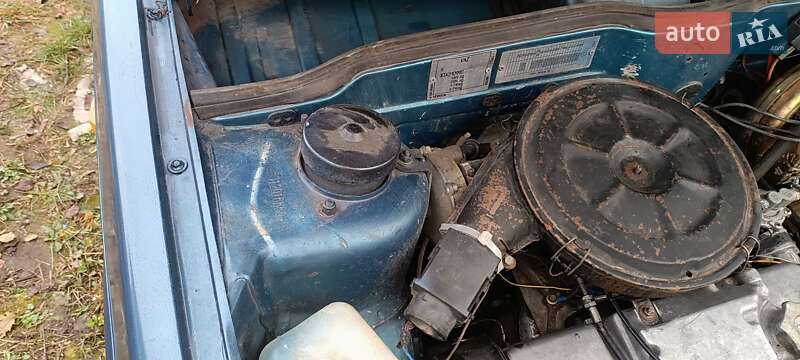 Седан ВАЗ / Lada 21099 2001 в Остроге