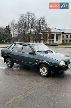 Седан ВАЗ 21099 2004 в Емильчине