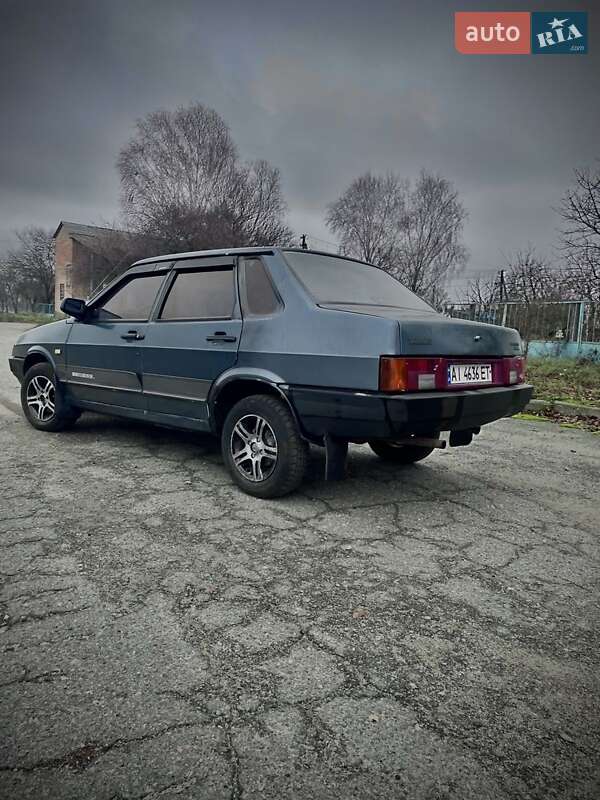 Седан ВАЗ / Lada 21099 2001 в Корсунь-Шевченківському