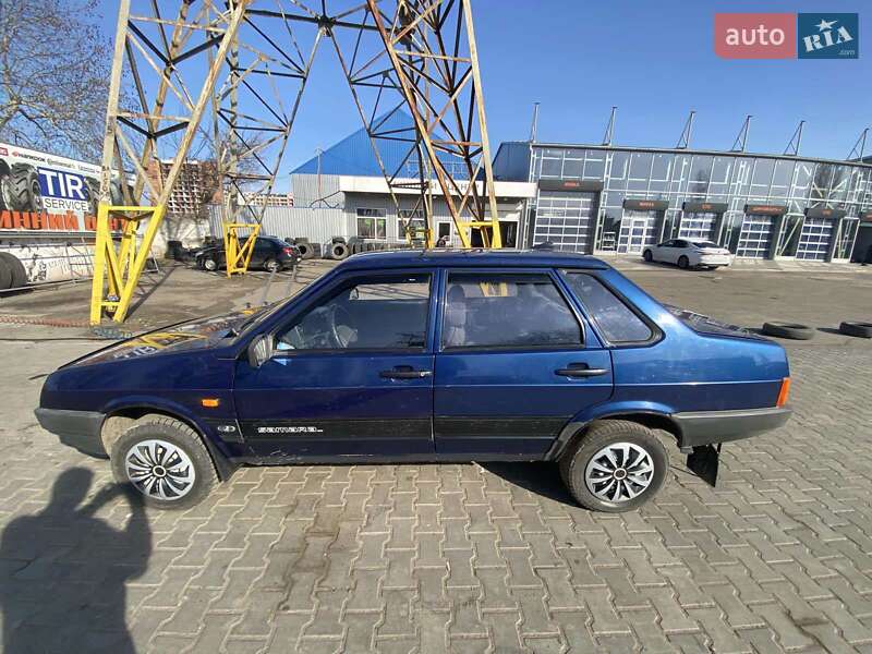 Седан ВАЗ / Lada 21099 2004 в Миколаєві