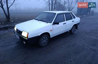 Седан ВАЗ 21099 2000 в Новониколаевке