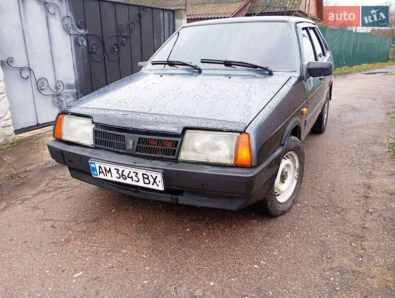 Седан ВАЗ / Lada 21099 2004 в Мирополе