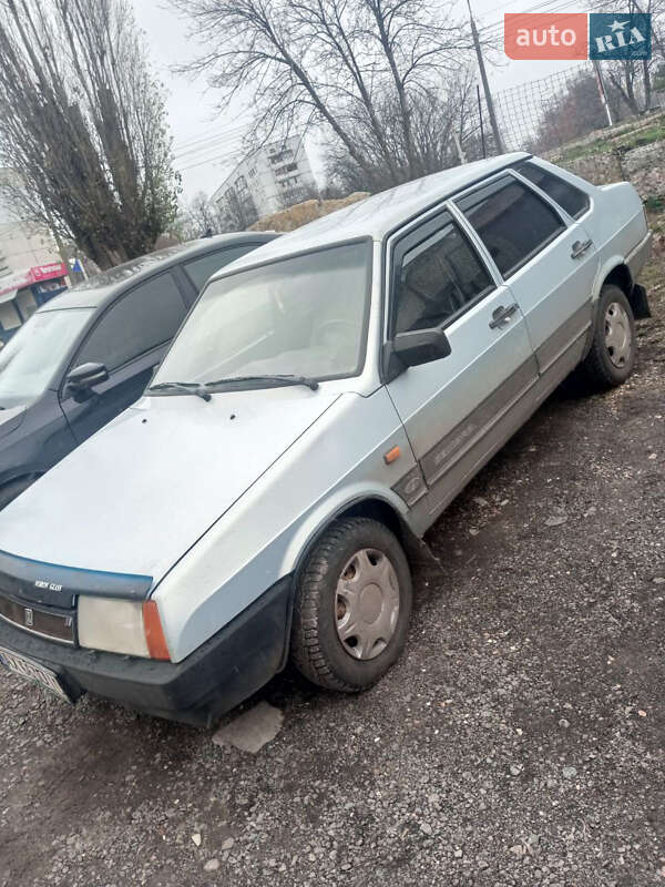 ВАЗ / Lada 21099 2000