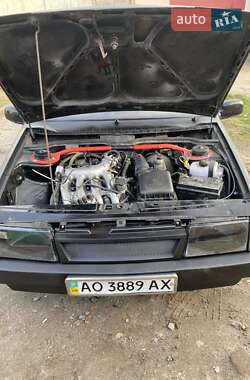 Седан ВАЗ 21099 1992 в Ровно