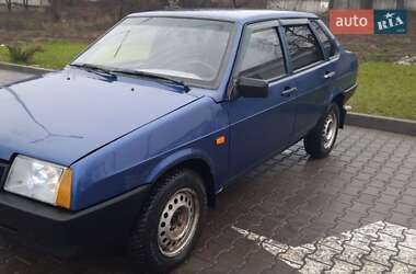 Седан ВАЗ 21099 2007 в Ромнах