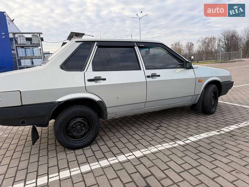Седан ВАЗ / Lada 21099 2008 в Дубно