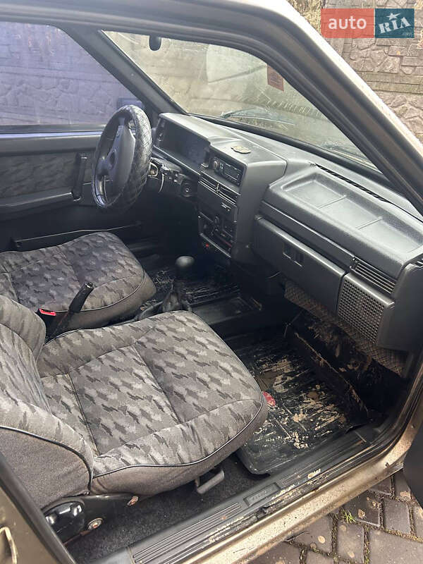 Седан ВАЗ / Lada 21099 2002 в Івано-Франківську