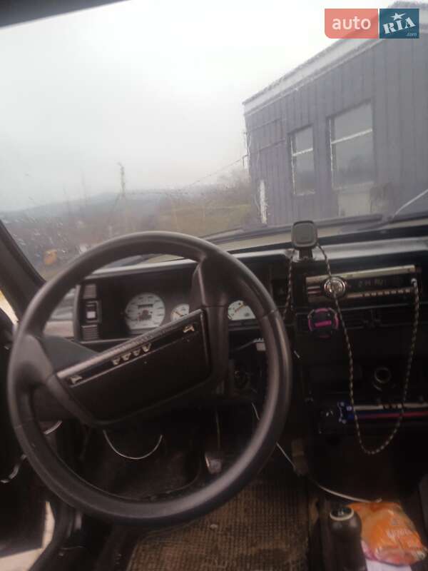 Седан ВАЗ / Lada 21099 1998 в Хотине фото 6 Седан ВАЗ / Lada 21099 1998 в Хотине