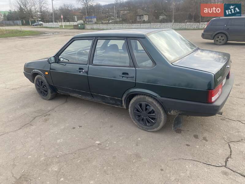 Седан ВАЗ / Lada 21099 2002 в Одессе