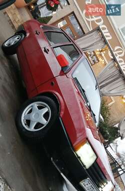 Седан ВАЗ 21099 1992 в Чернівцях