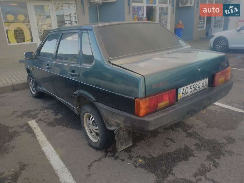 Седан ВАЗ / Lada 21099 2005 в Мукачево