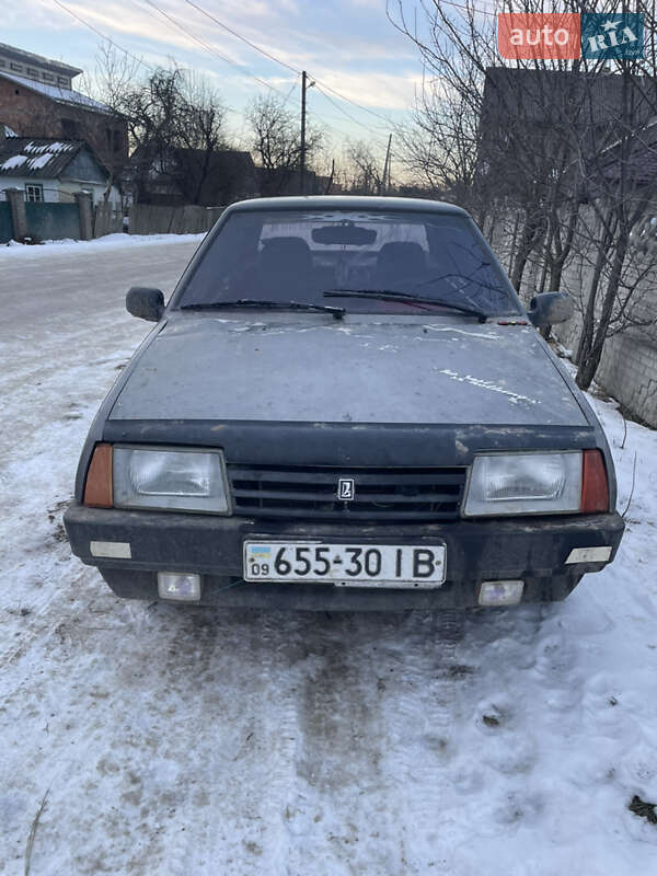Седан ВАЗ / Lada 21099 1997 в Черновцах