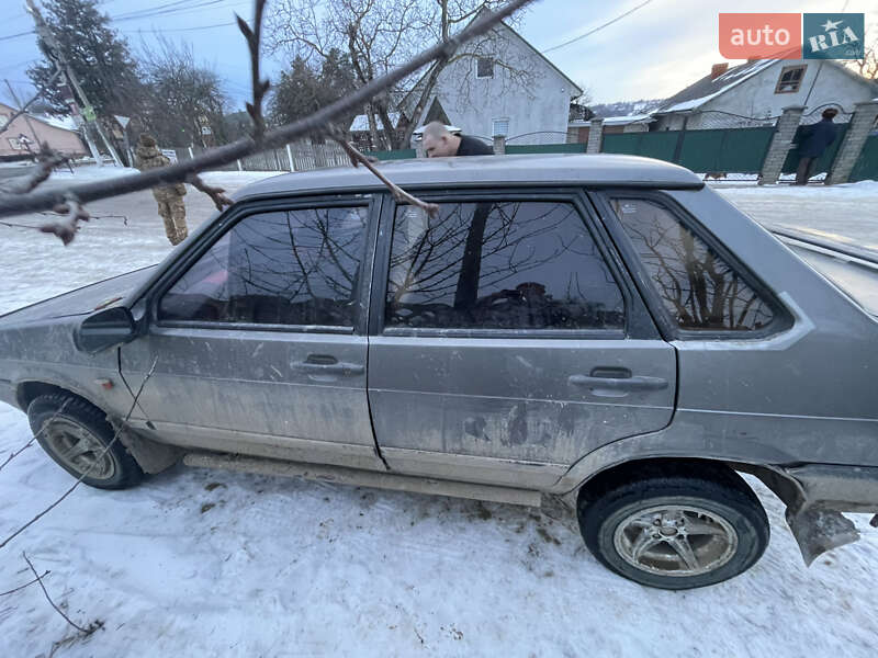 Седан ВАЗ / Lada 21099 1997 в Черновцах