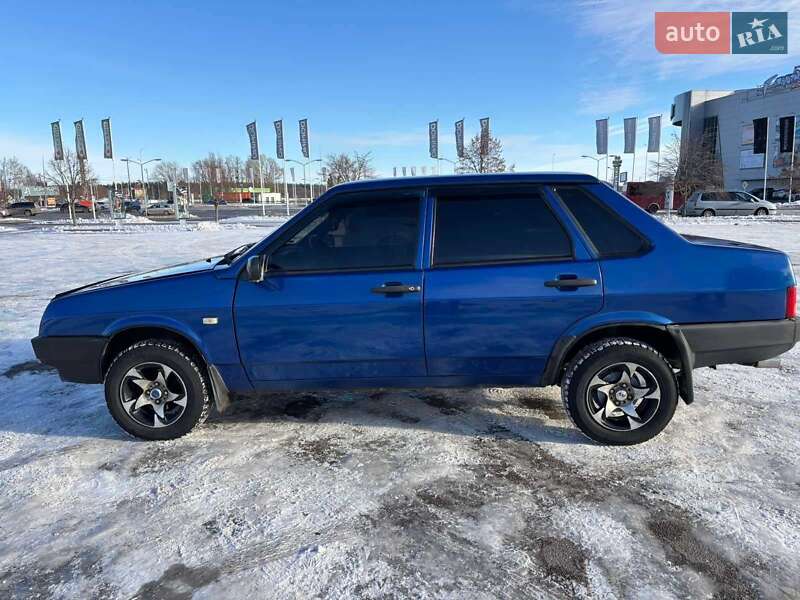 Седан ВАЗ / Lada 21099 2007 в Обухове