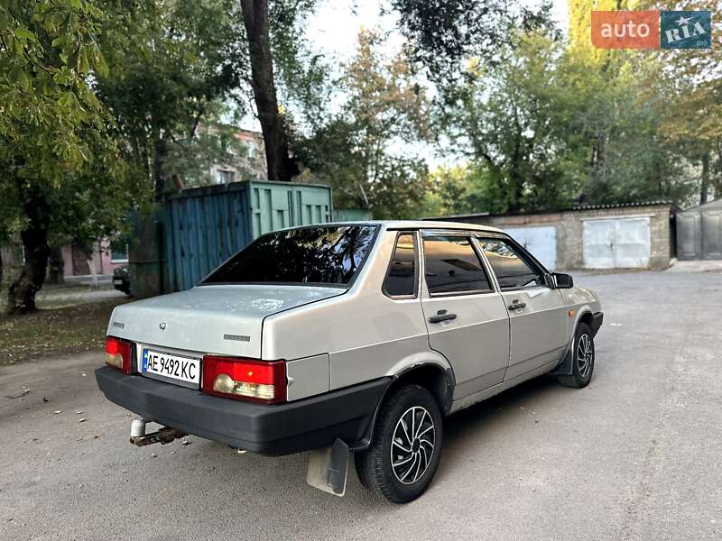 Седан ВАЗ / Lada 21099 2006 в Кривом Роге