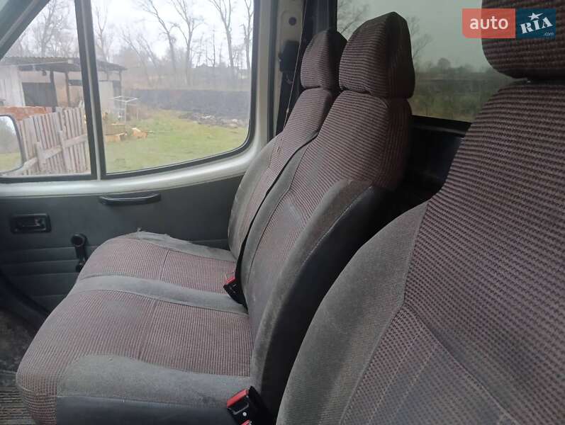 Седан ВАЗ / Lada 21099 2004 в Черновцах