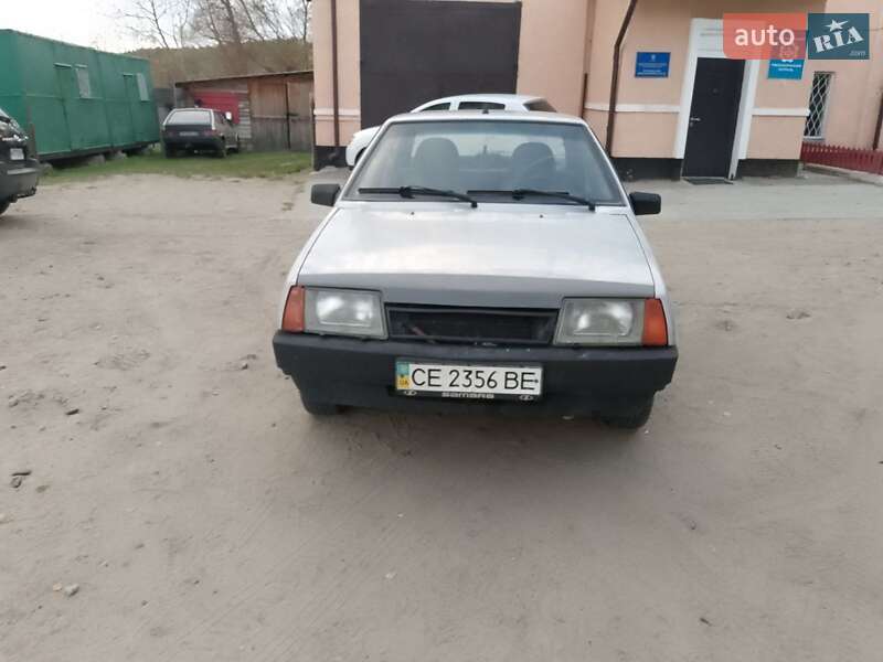 Седан ВАЗ / Lada 21099 2004 в Черновцах