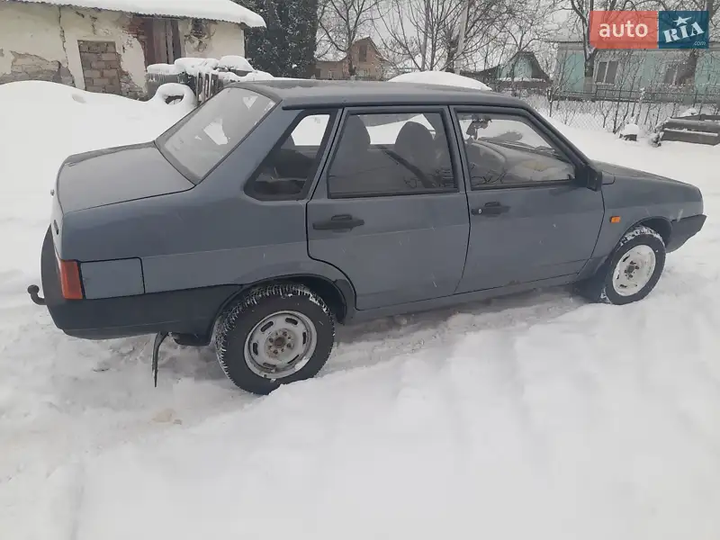 ВАЗ / Lada 21099