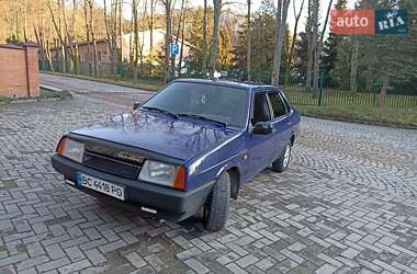 Седан ВАЗ 21099 2002 в Львове